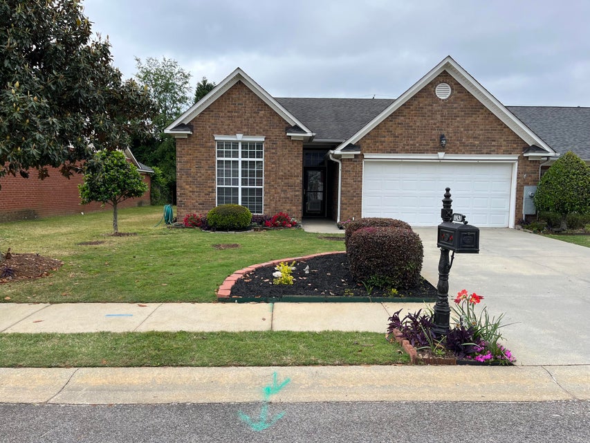 1247 Carriage Drive